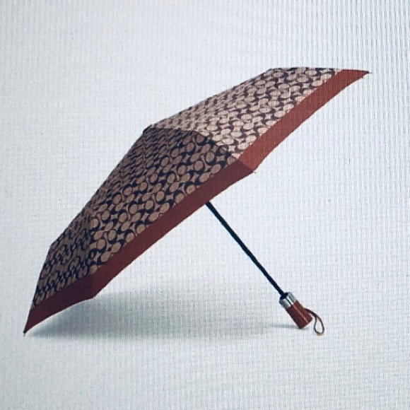Nwt Coach Signature umbrella - Picture 1 of 3